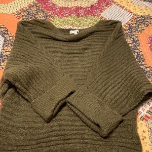Barely worn cozy dolman sleeve sweater